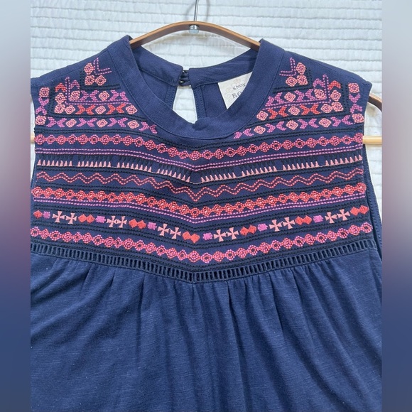 Knox Rose Embroidered Navy Sleeveless Top. Size XXL. - Picture 4 of 7